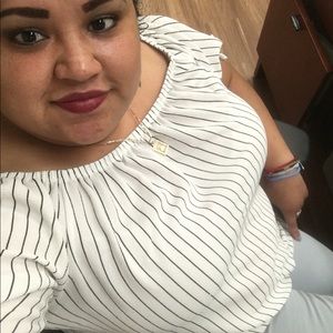 Meet your Posher, Vicky